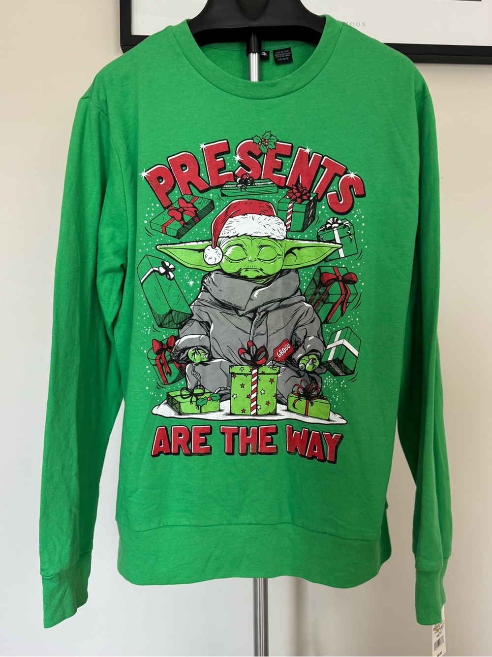 Green "Presents Are The Way" Sweatshirt- Baby Yoda Graphic XL